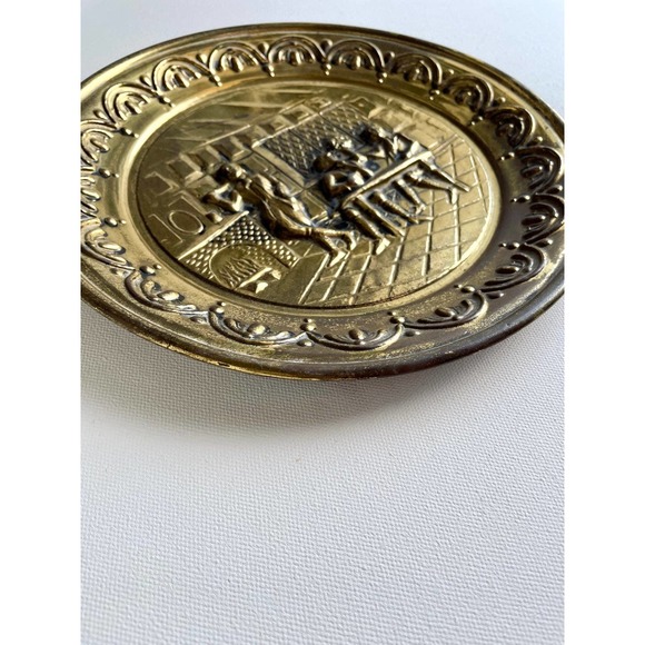 Vintage Embossed Brass/metal Hanging Wall Plate Made in England - Picture 3 of 8